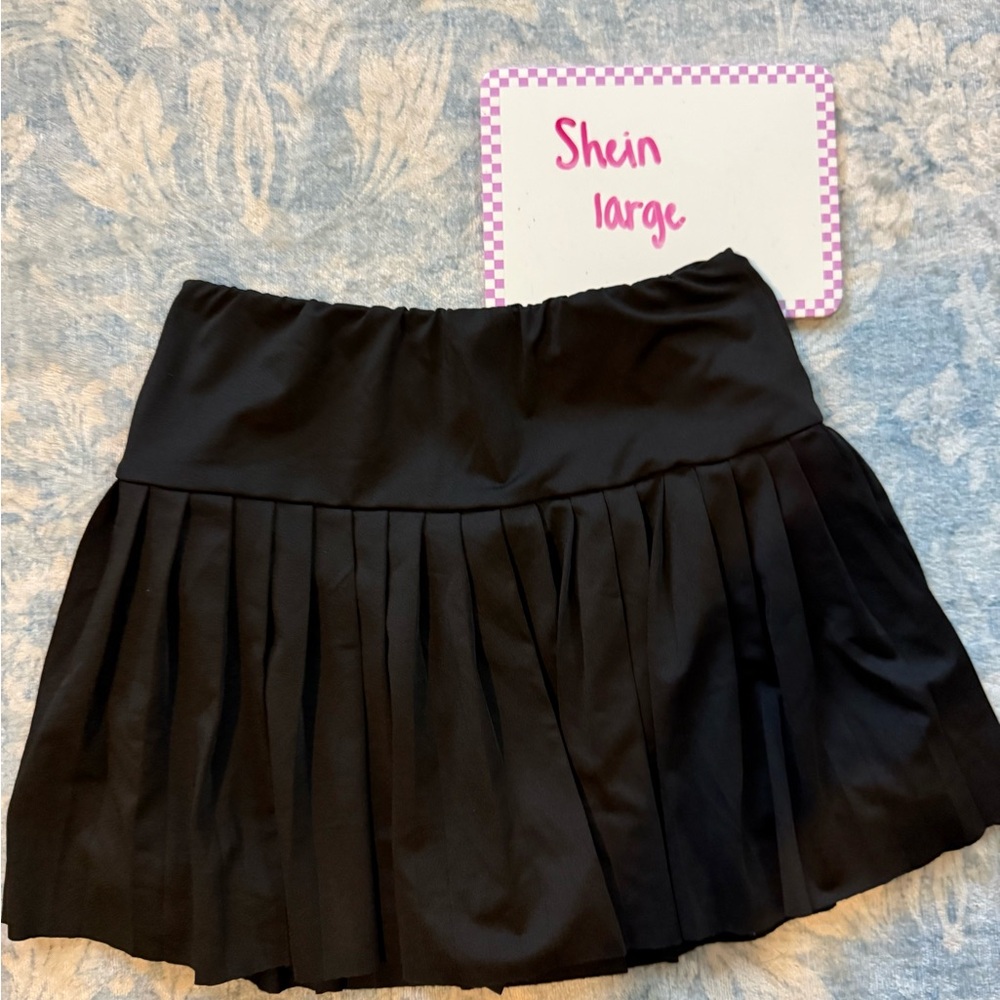 SHEIN Elegant Black Mini Skirt